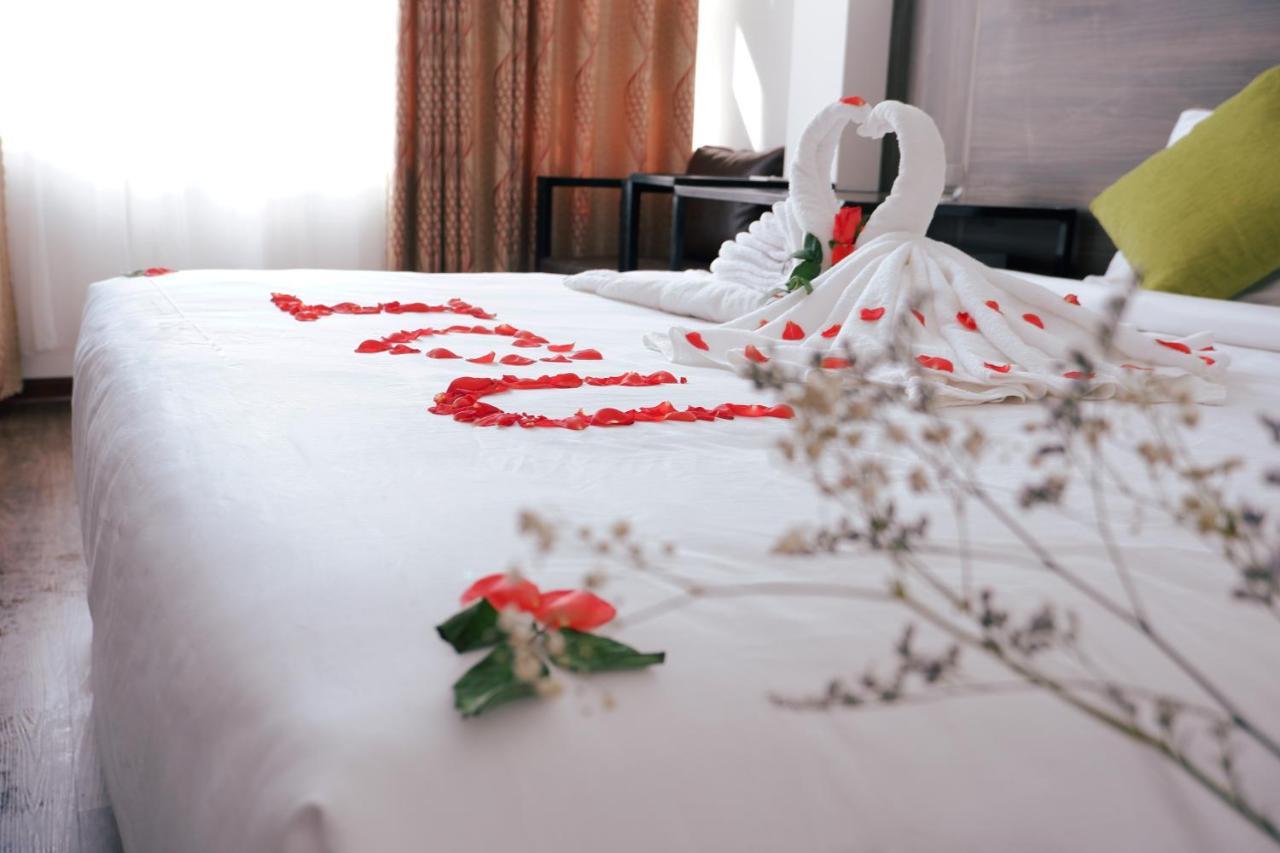 Happy House Hotel